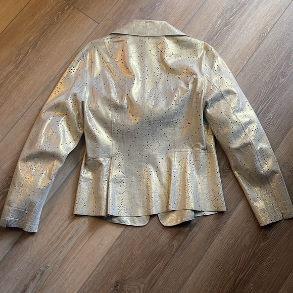 Gold Metallic Leather jacket. Size 8. Laser cut - Picture 6 of 7